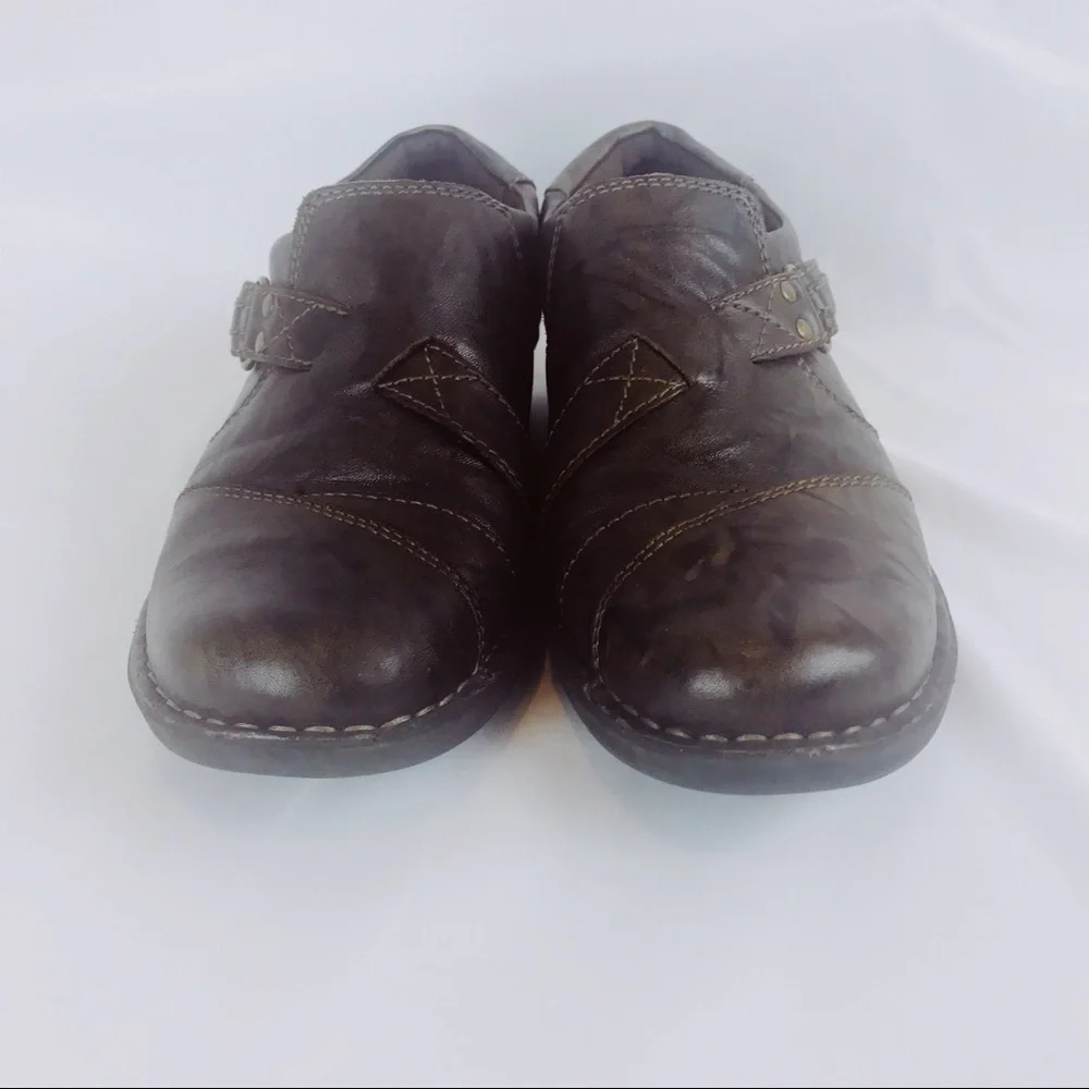 2/$14 Clarks Brown Leather Slip-ons 7 Medium